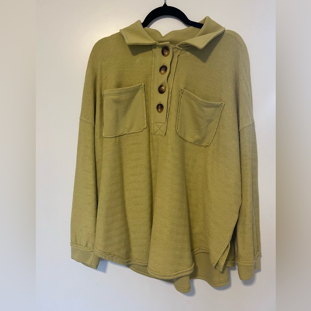 American Eagle Pullover